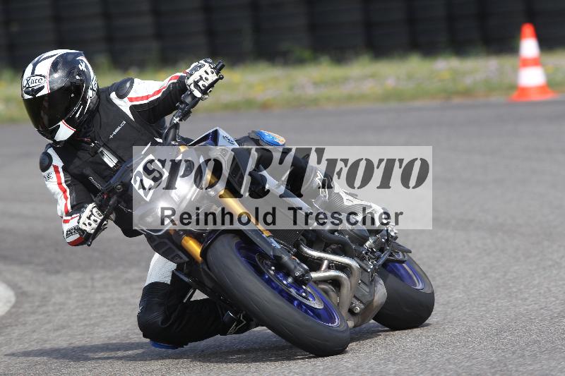 Archiv-2025/05 14.04.2025 Plüss Moto Sport ADR/Freies Fahren/29